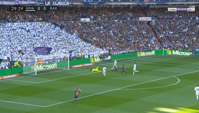 باولينيو يهدر فرصة هدف اول لبرشلونه امام ريال مدريد