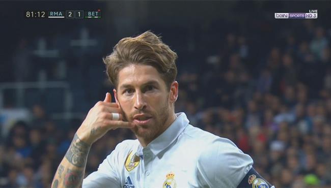 هدف سيرجيو راموس في مرمي ريال بيتيس 2 1 الدوري الاسباني