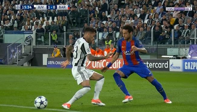 كوبري نيمار لألفيش في مباراة يوفنتوس وبرشلونة
