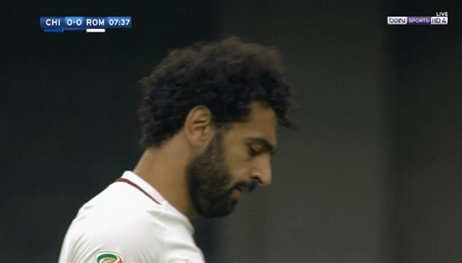 بالملليمتر حارس كييفو يتعملق ويحرم صلاح من هدف عالمى