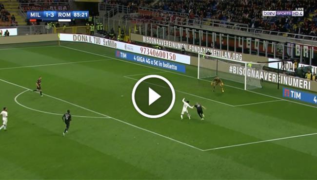 محمد صلاح يتسبب في ركلة جزاء وطرد امام ميلان