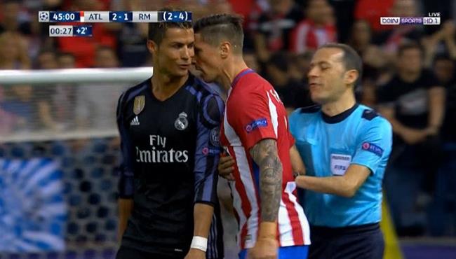 خناقه كريستيانو رونالدو و توريس فى مباراة اتليتكو مدريد و ريال مدريد