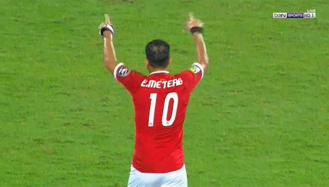 تحية من جماهير الاهلي لعماد متعب بعد انتهاء المباراة