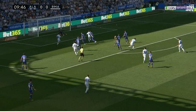 هدف ريال مدريد الاول في مرمي ديبورتيفو ألافيس الدوري الاسباني