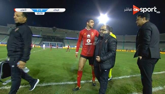 لقطة رائعه من ايهاب جلال مع رامي ربيعه في مباراة الاهلي والزمالك