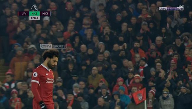 تصفيق حاد من جماهير ليفربول لحظه تبديل محمد صلاح امام مانشستر سيتى