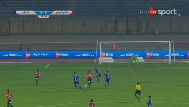 تصدى رائع من محمد الشناوى لقذيفة لاعب طلائع الجيش