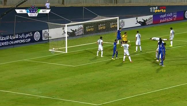 هدف الهلال الرابع فى مرمي النفط بالبطولة العربية