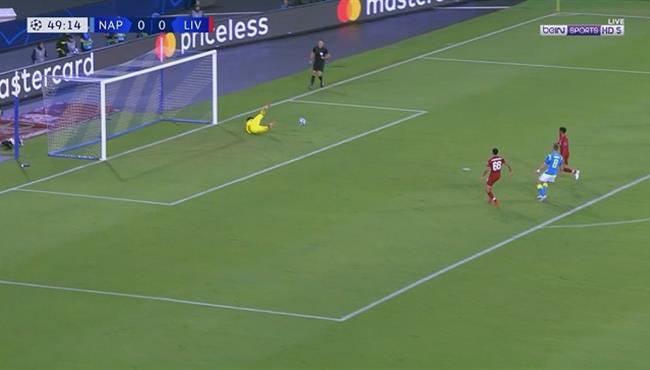 أليسون ينقذ مرمي ليفربول من هدف اول لـ نابولي