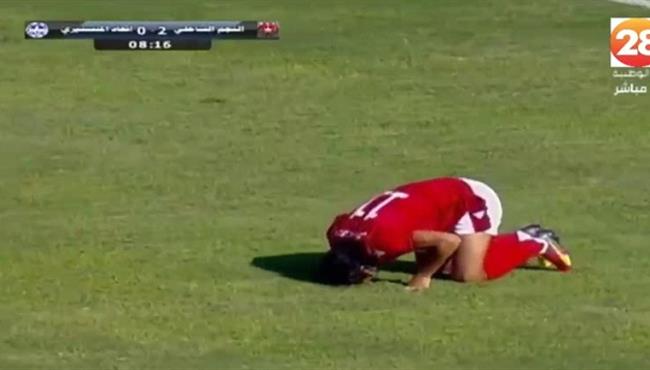 عمرو مرعي يسجل هدفين فى 3 دقائق امام الاتحاد المنستيري بالدوري التونسي