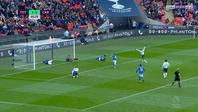 انقاذ رائع لمدافع كارديف سيتى من على خط المرمى