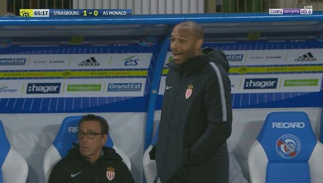 رد فعل طريف من هنرى على طرد لاعب موناكو بعد نزوله بلحظات