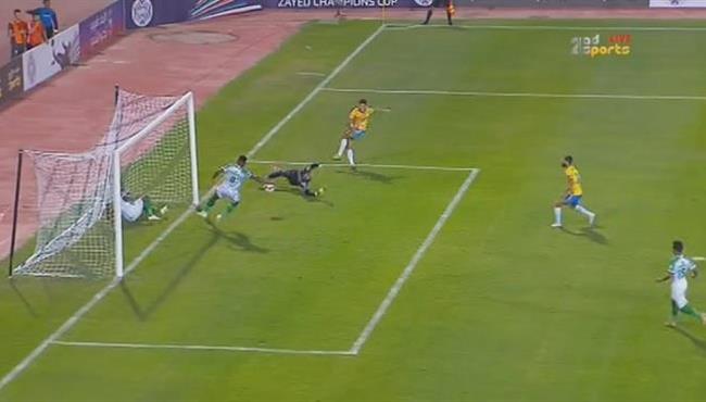 هل حرم الحكم الاسماعيلي من ركلة جزاء امام الرجاء