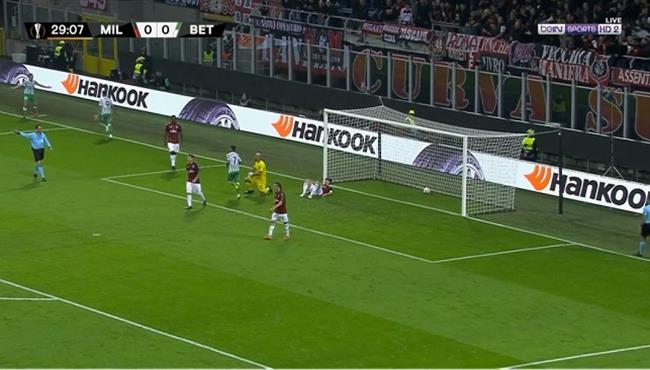 اهداف مباراة ريال بيتيس وميلان 2 1 الدوري الاوروبي