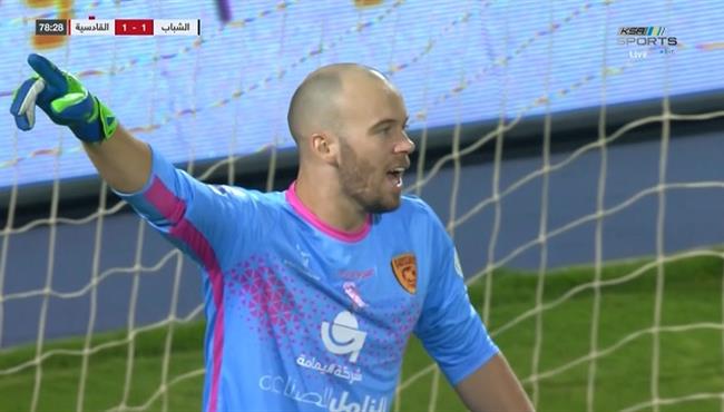 حارس القادسية يحرم الشباب من تسجيل هدف ثاني