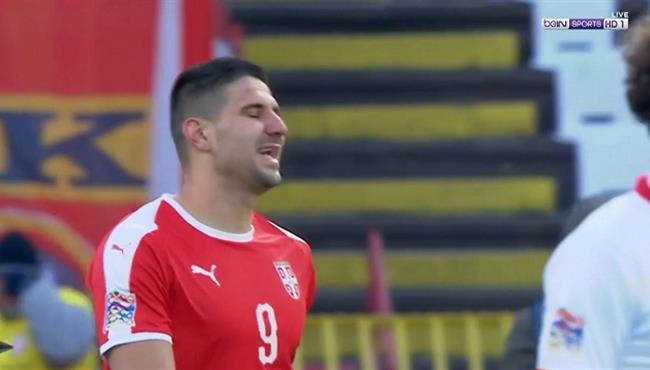 ميتروفيتش يهدر ركلة جزاء على طريقة بانينكا