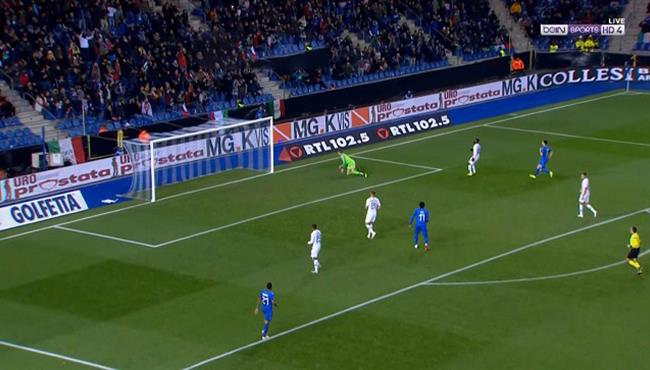 تصدي رائع من حارس امريكا يمنع ايطاليا من تسجيل هدف اول