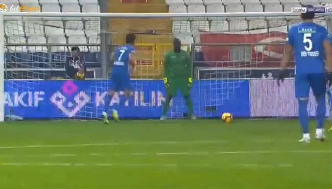 تريزيجيه يتسبب فى ركلة جزاء ويهدرها فى مباراة قاسم باشا وملطية سبور