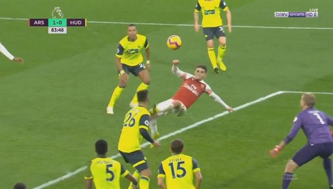 هدف توريرا العالمي فى مرمي هدرسفيلد