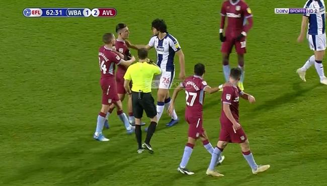 مشادة بين احمد حجازي ولاعبي استون فيلا