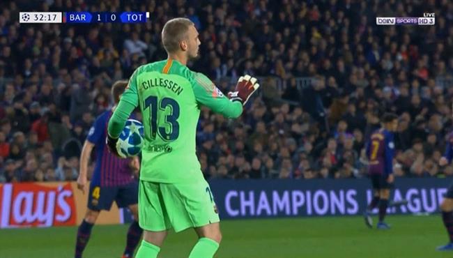 سيليسين ينقذ مرماه من هدف محقق امام توتنهام بدوري ابطال اوروبا