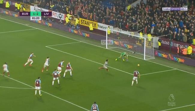 جو هارت يحرم محمد صلاح من تسجيل هدف امام بيرنلي