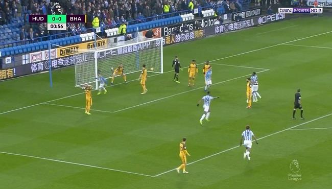 هدف بعد 54 ثانية فقط من بداية مباراة هدرسفيلد وبرايتون بالدوري الانجليزي