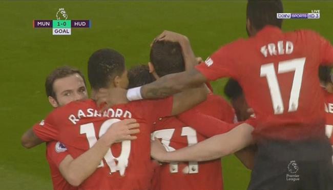 هدف مانشستر يونايتد الاول في مرمي هيديرسفيلد ماتيتش