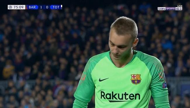 ملخص تصديات سيليسين في مباراة برشلونة وتوتنهام تعليق عصام الشوالي