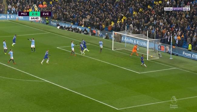 هدف ايفرتون الاول في مرمي مانشستر سيتي