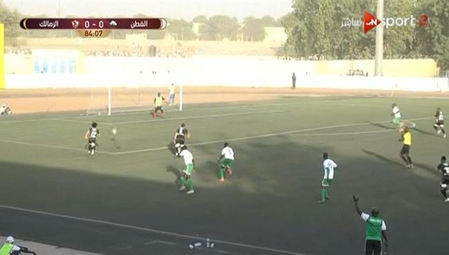 عبد الله جمعة يهدر انفراد تام امام القطن التشادي