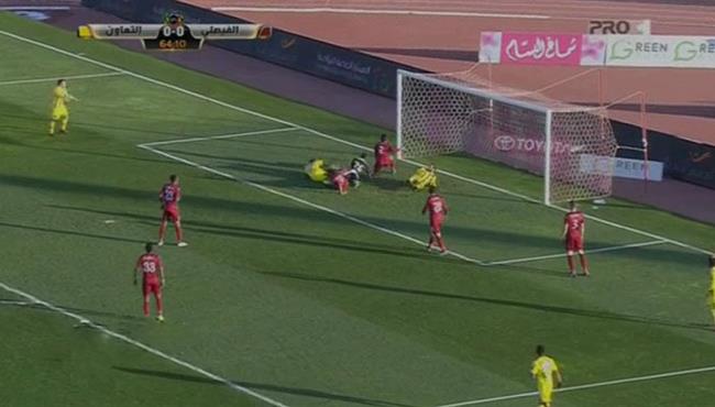 عماد متعب يهدر فرصة لا تصدق امام الفيصلى فى الدورى السعودى