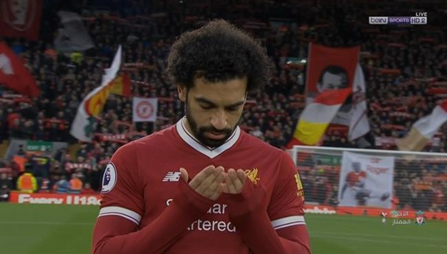 ملخص لمسات محمد صلاح فى مباراة ليفربول وتوتنهام بتعليق الشوالى