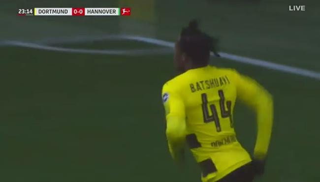 هدف باتشواي العالمي بالكعب في مرمي هانوفر بالدوري الالماني
