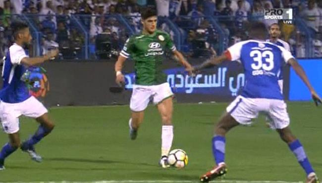 ملخص لمسات احمد الشيخ في مباراة الاتفاق والهلال بتعليق فهد العتيبي
