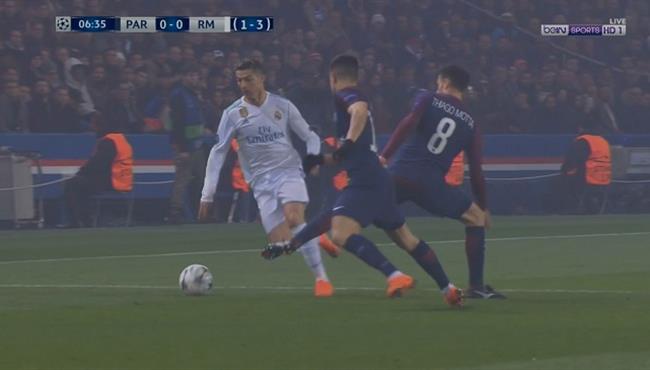 لقطة مهارية رائعه من كريستيانو رونالدو في مباراة ريال مدريد وباريس سان جيرمان
