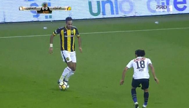 ملخص لمسات محمود كهربا في مباراة اتحاد جده والتعاون