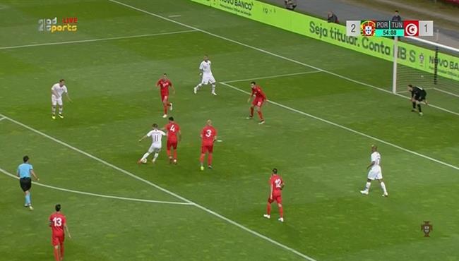 العارضة تحرم برناردو سيلفا من هدف عالمى فى مباراة تونس والبرتغال