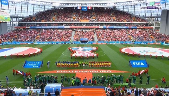 ملخص مباراة فرنسا و بيرو تعليق عصام الشوالي