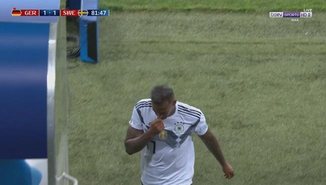 طرد بواتينج فى مباراة المانيا والسويد