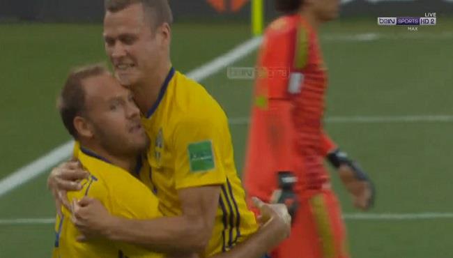 هدف السويد الثانى فى مرمى المكسيك