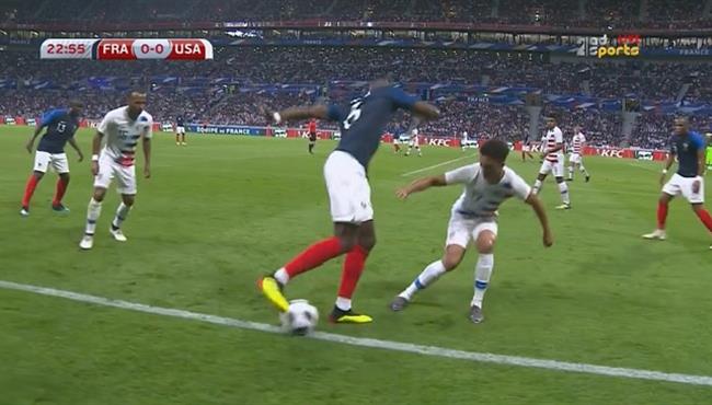 لقطة مهارية رائعه من بوجبا فى مباراة فرنسا وامريكا