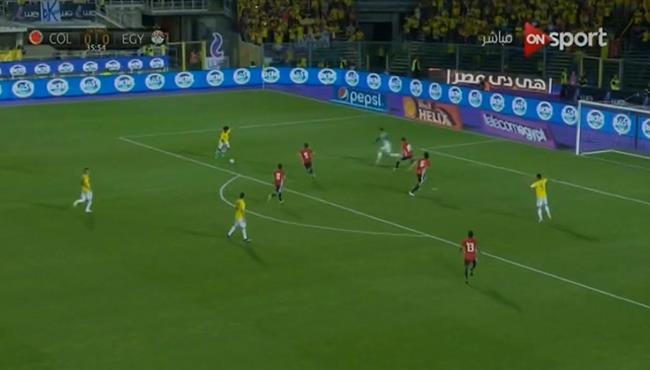 كوادرادو يهدر فرصة هدف امام مصر