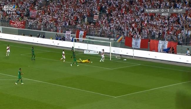 هدف بيرو الثانى فى مرمى السعوديه