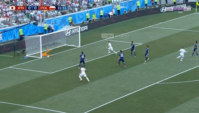 تصدي رائع من حارس مرمي اليابان امام بولندا