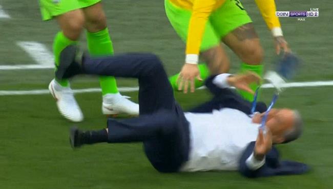 سقوط كوميدى لمدرب البرازيل بعد هدف كوتينيو فى كوستاريكا