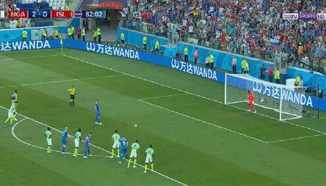ايسلندا تهدر ركلة جزاء امام نيجيريا