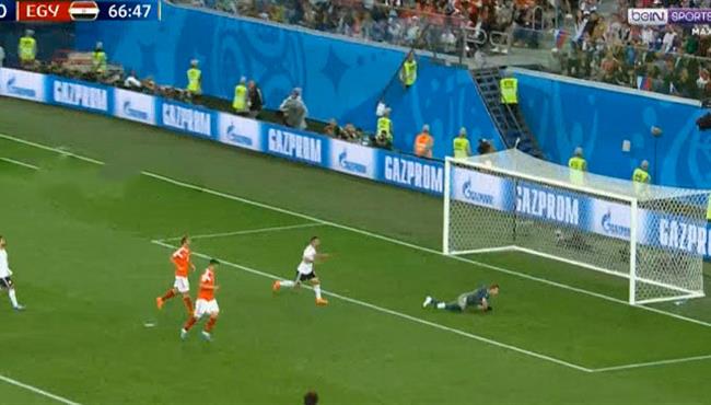 تريزيجيه يهدر فرصه هدف محقق امام روسيا