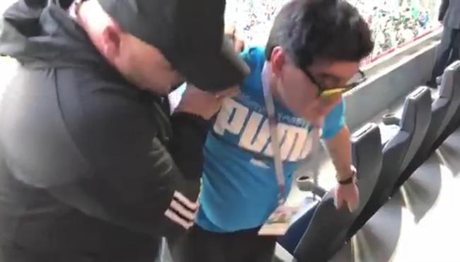 ظهور مارادونا في حالة إعياء بعد فوز الأرجنتين على نيجيريا