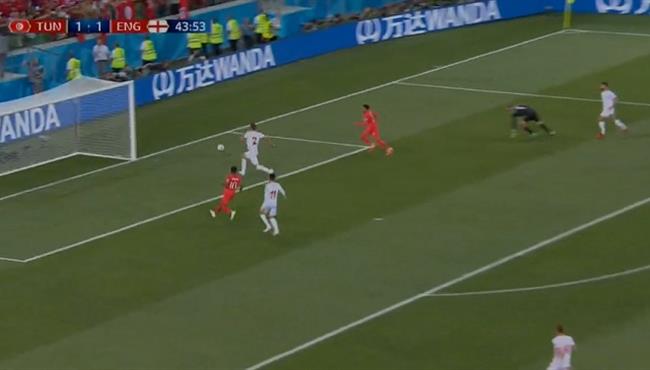 القائم ينقذ تونس من هدف امام انجلترا